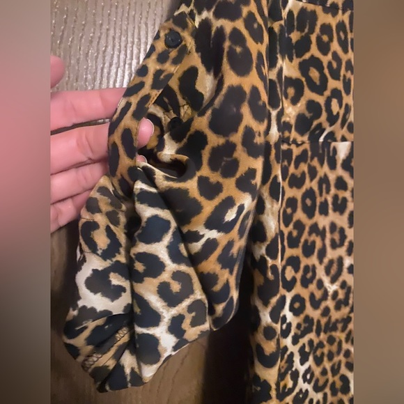 NWOT-silky animal print blouse - Picture 5 of 5